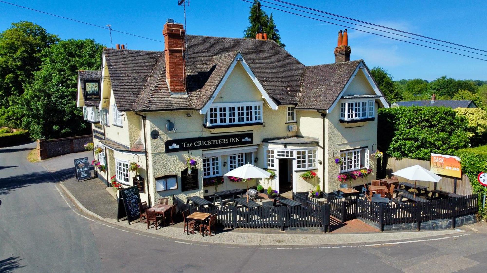 ווינצ'סטר The Cricketers Inn מראה חיצוני תמונה